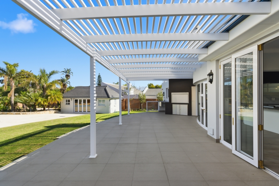 4 Bedroom Property for Sale in Golden Hill Western Cape